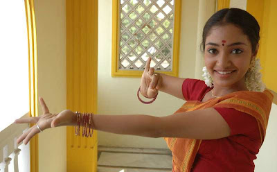 Tamil Actress Maya Unni in Orange Saree Photos
