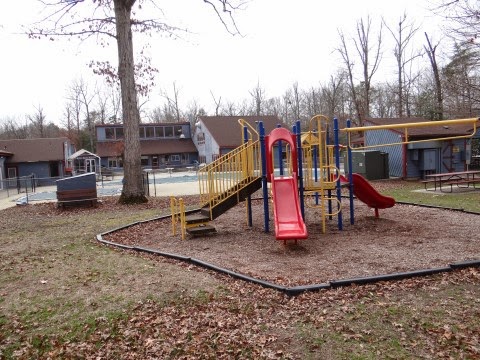 Walkabout With Wheels Blog: Walking Around Outdoor World RV Campground