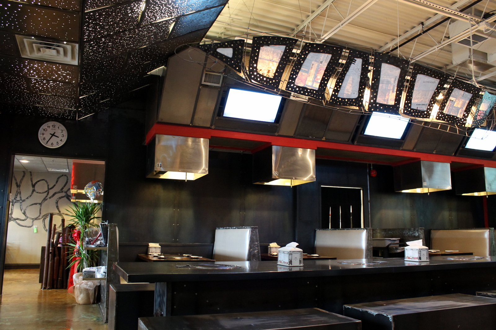 Lunching in the DMV Iron Age Rockville, MD