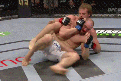 Gunnar+Nelson+Rear+Naked+Chokes+Zak+Cummings+UFN+Dublin+McGregor+vs.+Brandao.gif