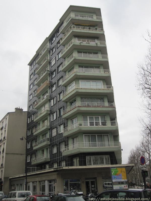 Paris 14ème - Immeuble - Avenue du Maine  Architecte: Raymond Champouillon  Construction: 1958-1961