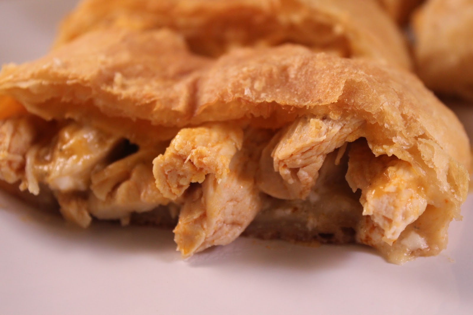 Delicious Dishings Buffalo Chicken Stromboli