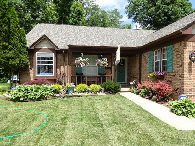 lake house boutique easy curb