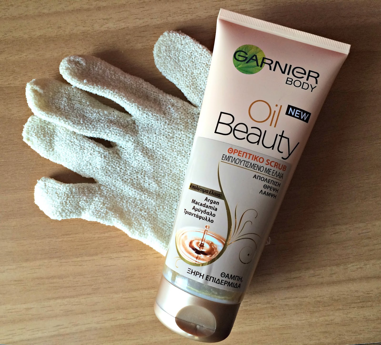 Review Ultimate Beauty Oil Nourishing Scrub by Garnier BubblyBeauty