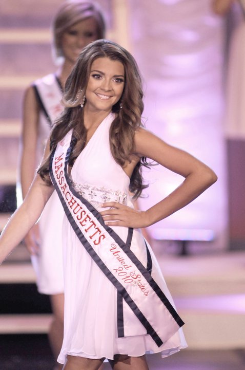 Kristin Chenoweth Hot: Alexa Flutie