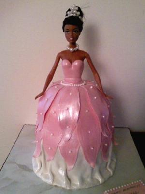 Barbie Birthday Cake on Birthday Cake Center  Barbie Birthday Party And Cakes