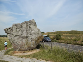 By E.V.Pita (2013) Avebury, stone circle and megalithic sanctuary  (UK) / Por E.V.Pita (2013) Avebury (UK), círculo de piedra y santuario megalítico
