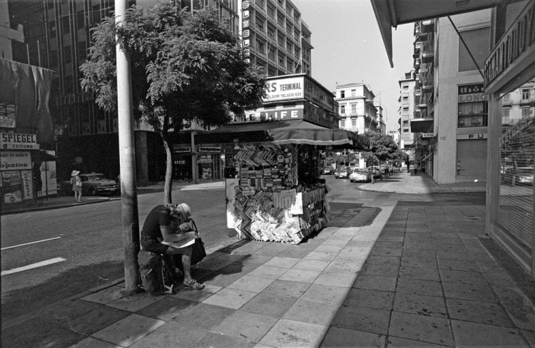 Περίπτερο στην οδό Ερμού. Αθήνα, 1972