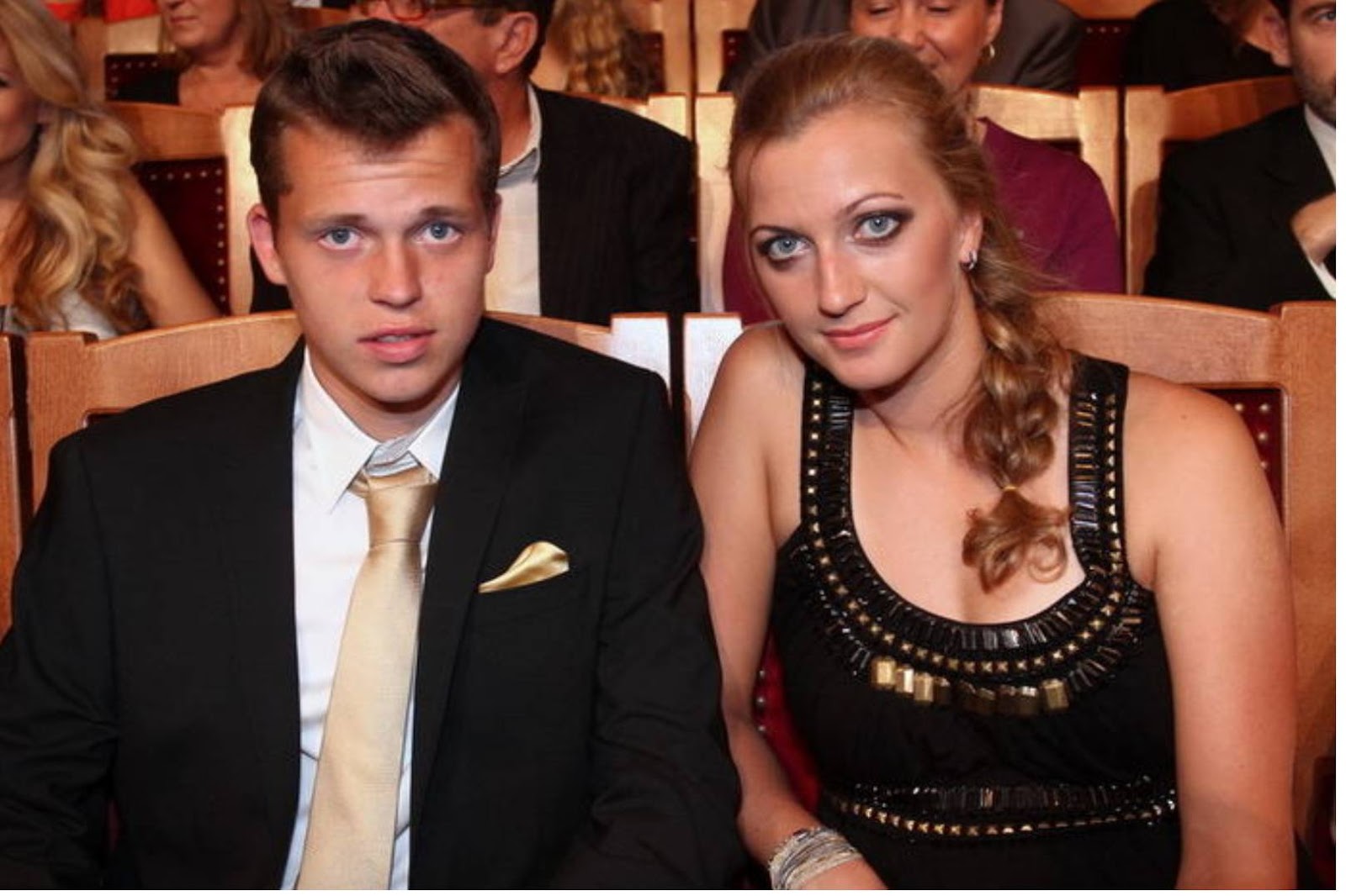 who is dating who in tennis Drake and williams join the long-standing tradition of tennis players dating celebrities maybe it's their toned arms, yearlong tans, or impressive. who is dating who in tennis Drake and williams join the long-standing tradition of tennis players dating celebrities maybe it's their toned arms, yearlong tans, or impressive.