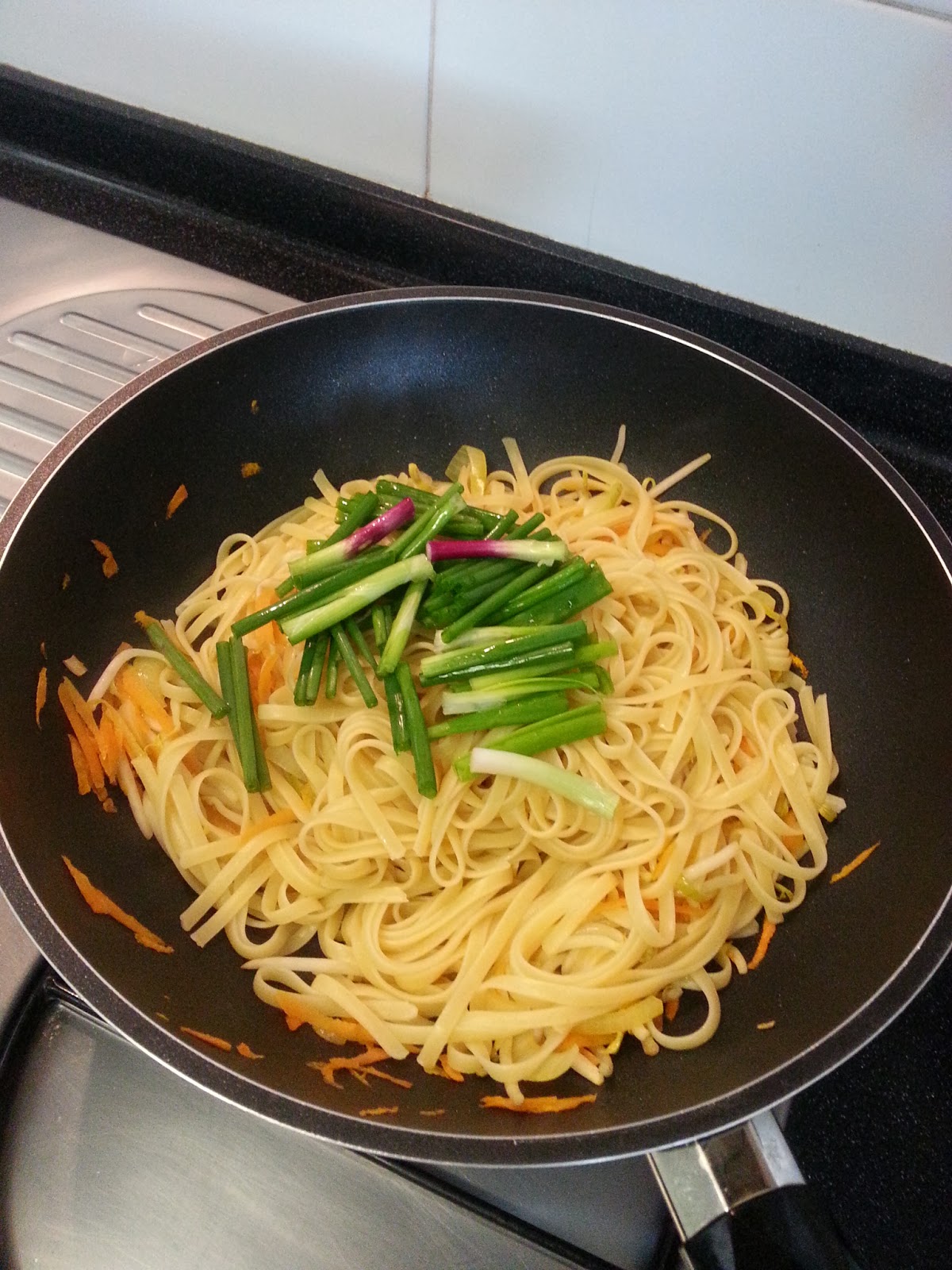 Spicy Peanut Sauce Pasta with Shrimp Delishar Singapore Cooking