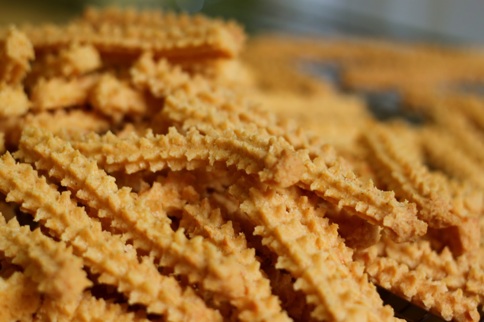 pecän a recipe blog Mom's Cheese Straws