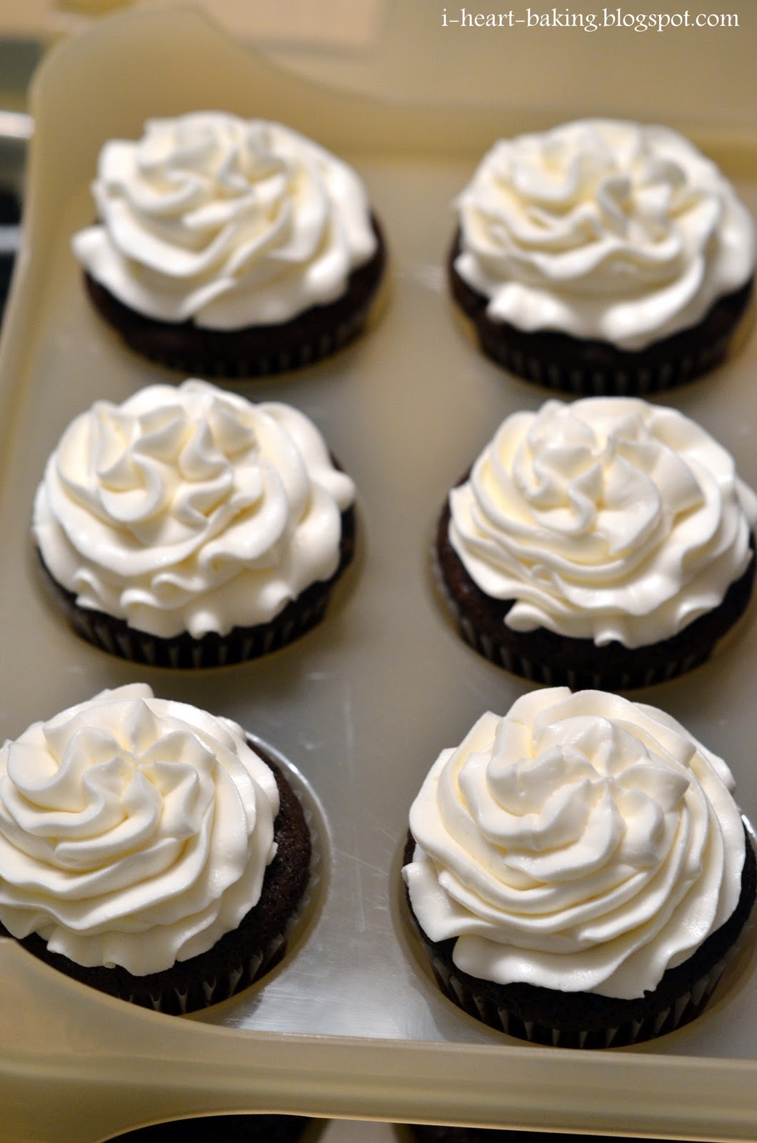 Light Frosting For Cupcakes Light Frosting For Cupcakes