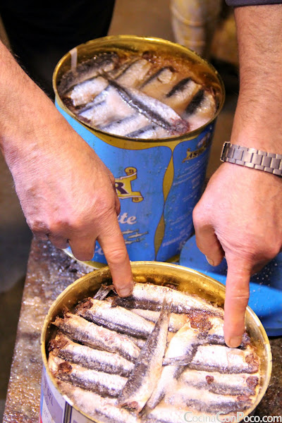 Antxua Eguna - Dia de la anchoa - Getaria - 2011 Antxua Eguna - Dia de la anchoa - Getaria - 2011