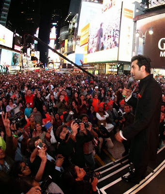 Ranbir Kapoor & Rishi Kapoor celebrate Diwali at Times Square