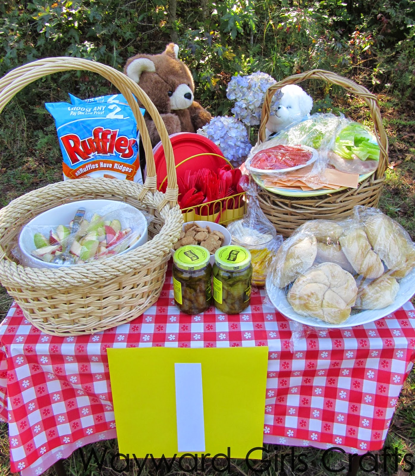 Wayward Girls' Crafts Teddy Bear Picnic 1st Birthday Party