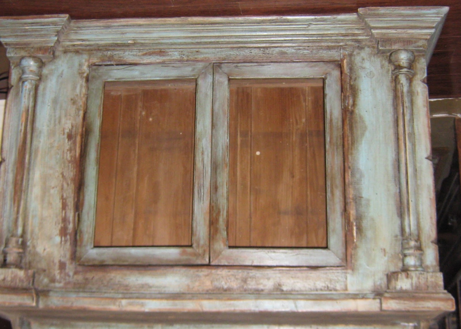 LYNDA BERGMAN DECORATIVE ARTISAN PAINTING NEW DOORS TO MATCH A VERY