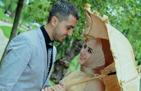 romantic muslim couple
