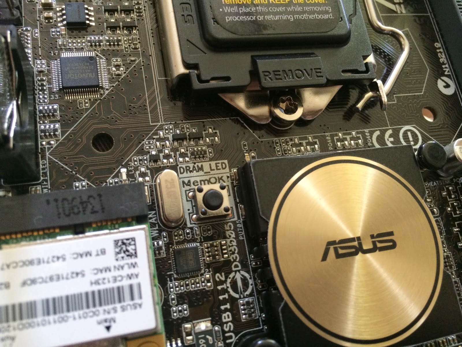 Unboxing & Review - ASUS Z97I-PLUS 18