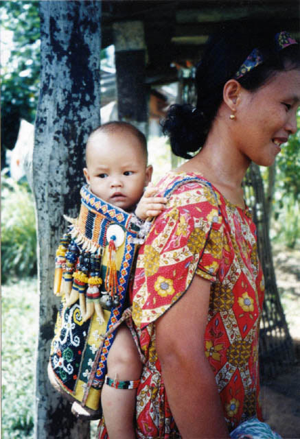indonesian baby sling