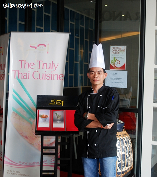 Chef Suwit posing for the camera Chef Suwit posing for the camera