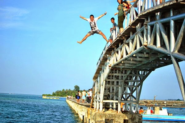 Jembatan Cinta Pulau Tidung Jembatan Cinta Pulau Tidung