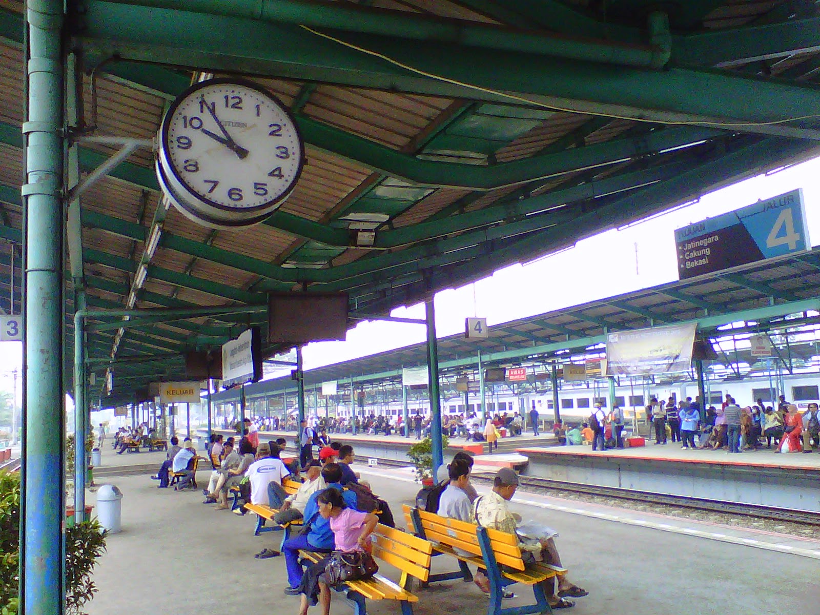 Antara Stasiun Jatinegara dan Stasiun Manggarai - CAPANGKER