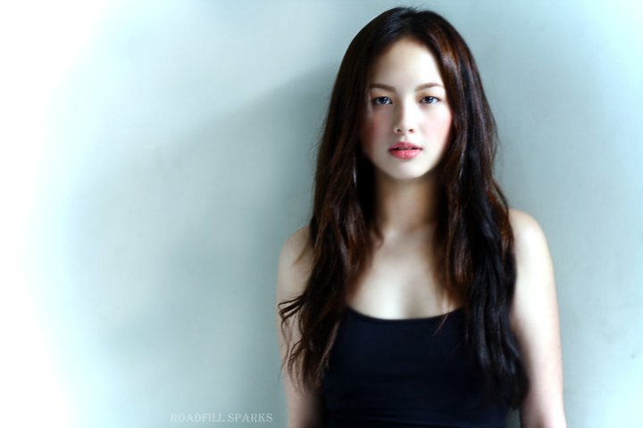 Ellen Adarna by Roadfill Sparks Ellen Adarna by Roadfill Sparks