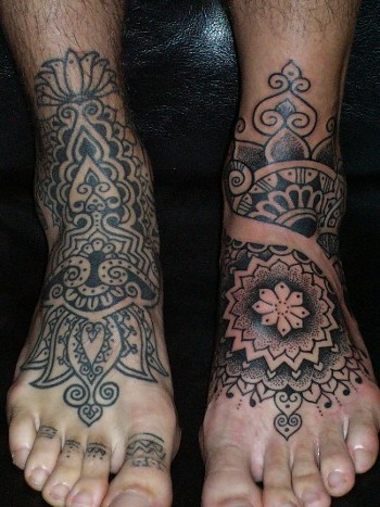 If you plan on getting both feet tattooed don't do them both at the same