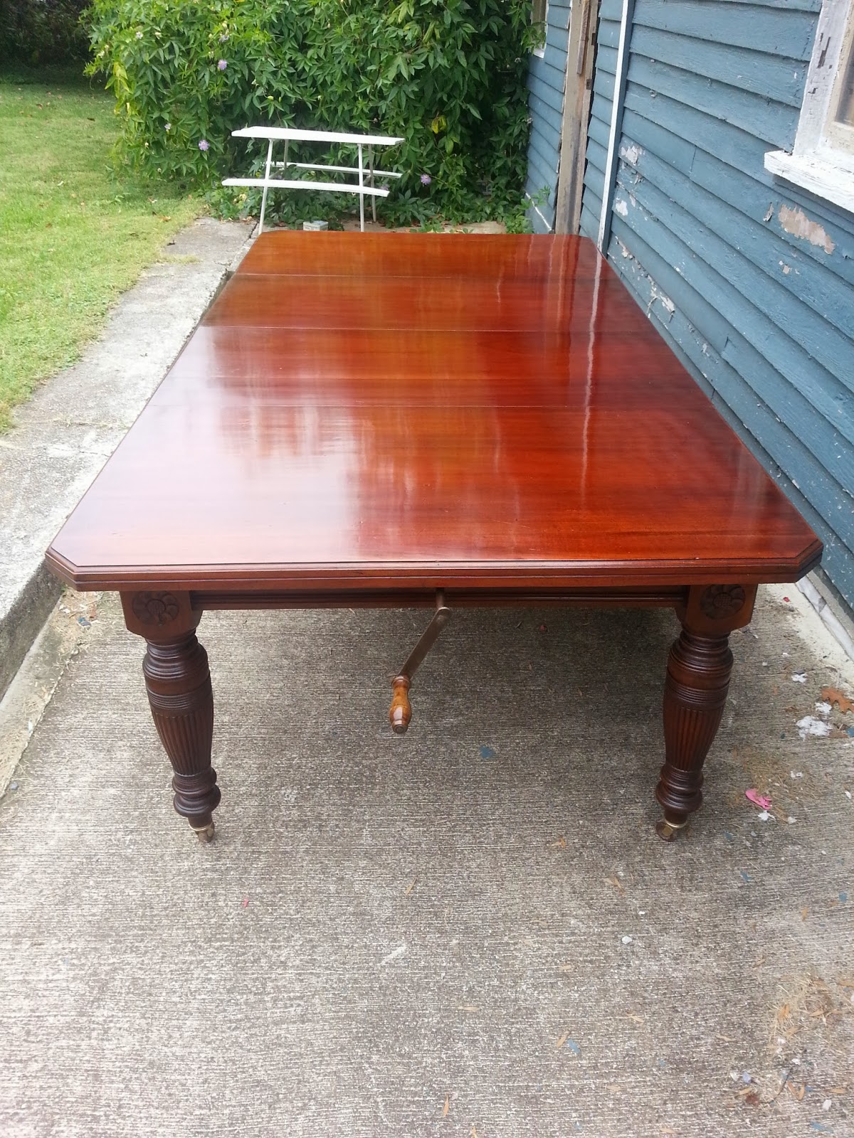 John Mark Power, Antiques Conservator Expanding Dining Room Table with
