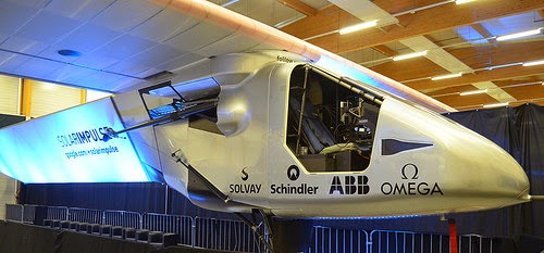 第二架陽光動力號飛機誕生，2015年完成全程無燃料環球飛行