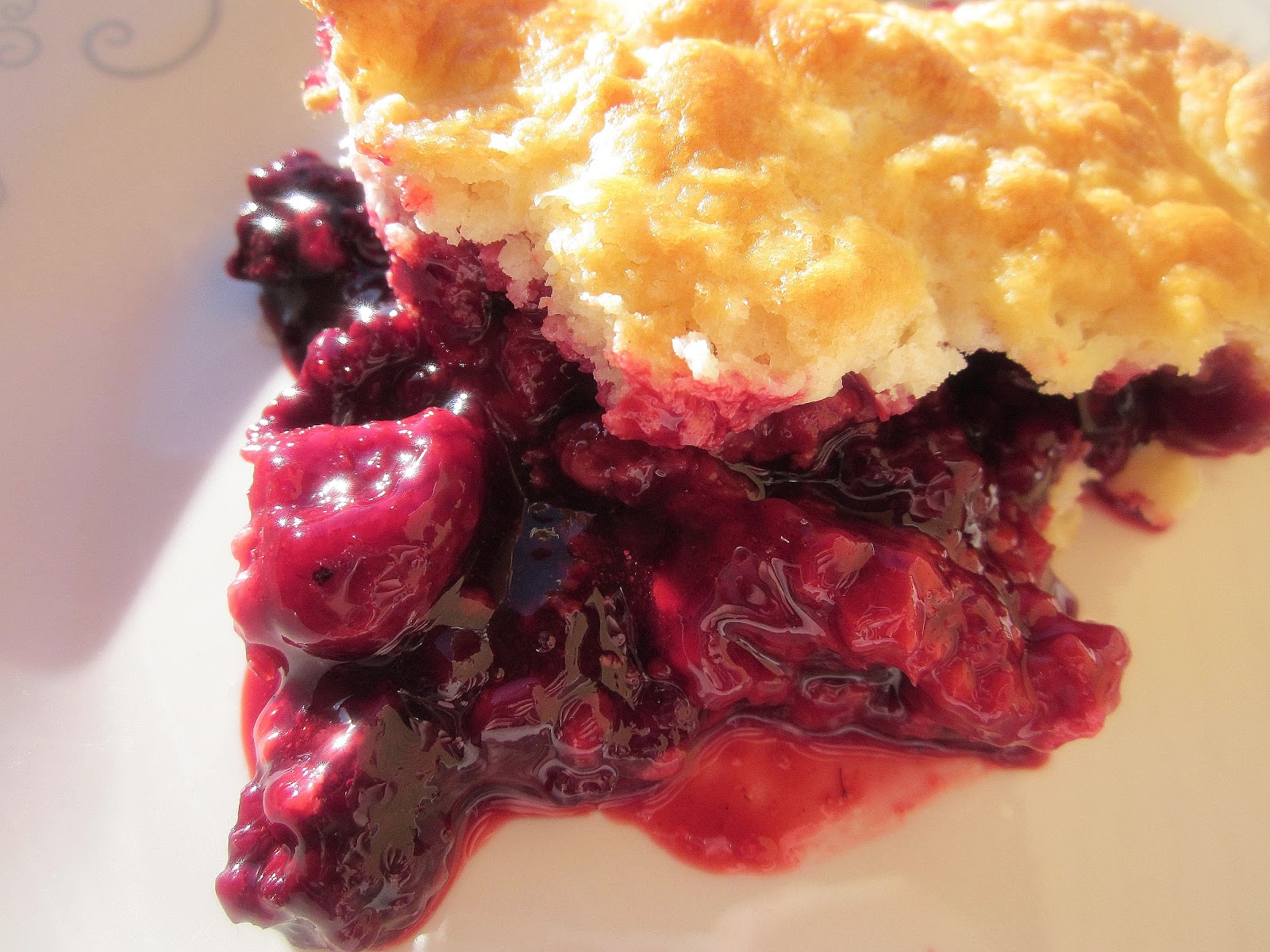 Dimples & Delights Blackberry Raspberry Cobbler