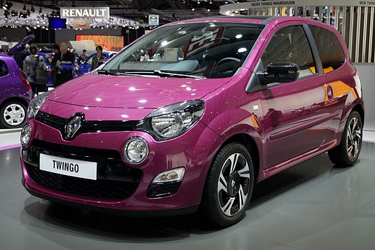 http://4.bp.blogspot.com/-3rR-pPOB8CM/TnIpg9IpzhI/AAAAAAAAKF4/tr6Uf7KoYu8/s1600/2012-renault-twingo-front-side-view.jpg