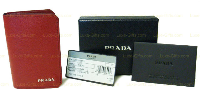 credit card holder case. Authenticity Card enclosed.