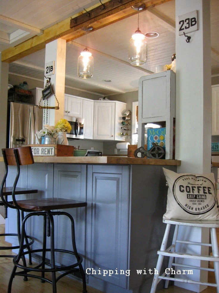 Chipping with Charm: Quirky Kitchen...http://www.chippingwithcharm.blogspot.com/