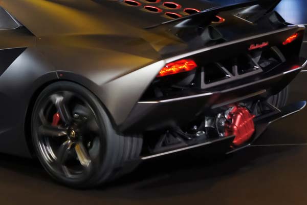 Sporty Supercar Lamborghini Sesto Elemento Made of Carbon Fibre