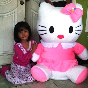 Boneka hello kitty lucu dress pink super jumbo Boneka hello kitty lucu dress pink super jumbo