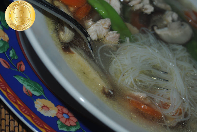 PATYSKITCHEN CLEAR CHICKEN SOUP WITH RICE VERMICELLI CHINESE STYLE
