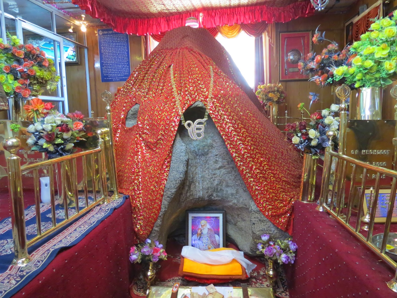 Inside Gurudwara Pathar Sahib-2 Inside Gurudwara Pathar Sahib-2