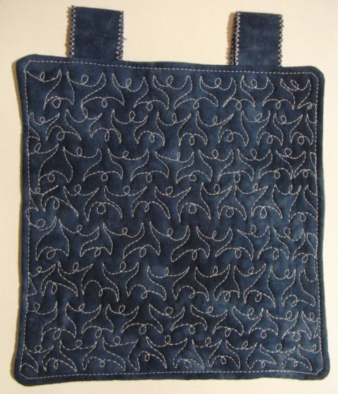 Encore - free motion quilting Cameo 13