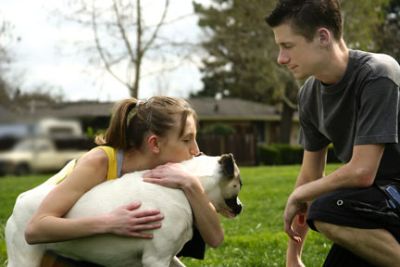 El vínculo afectivo con un perro difiere entre mujeres y hombres, así como entre parejas con y sin hijos