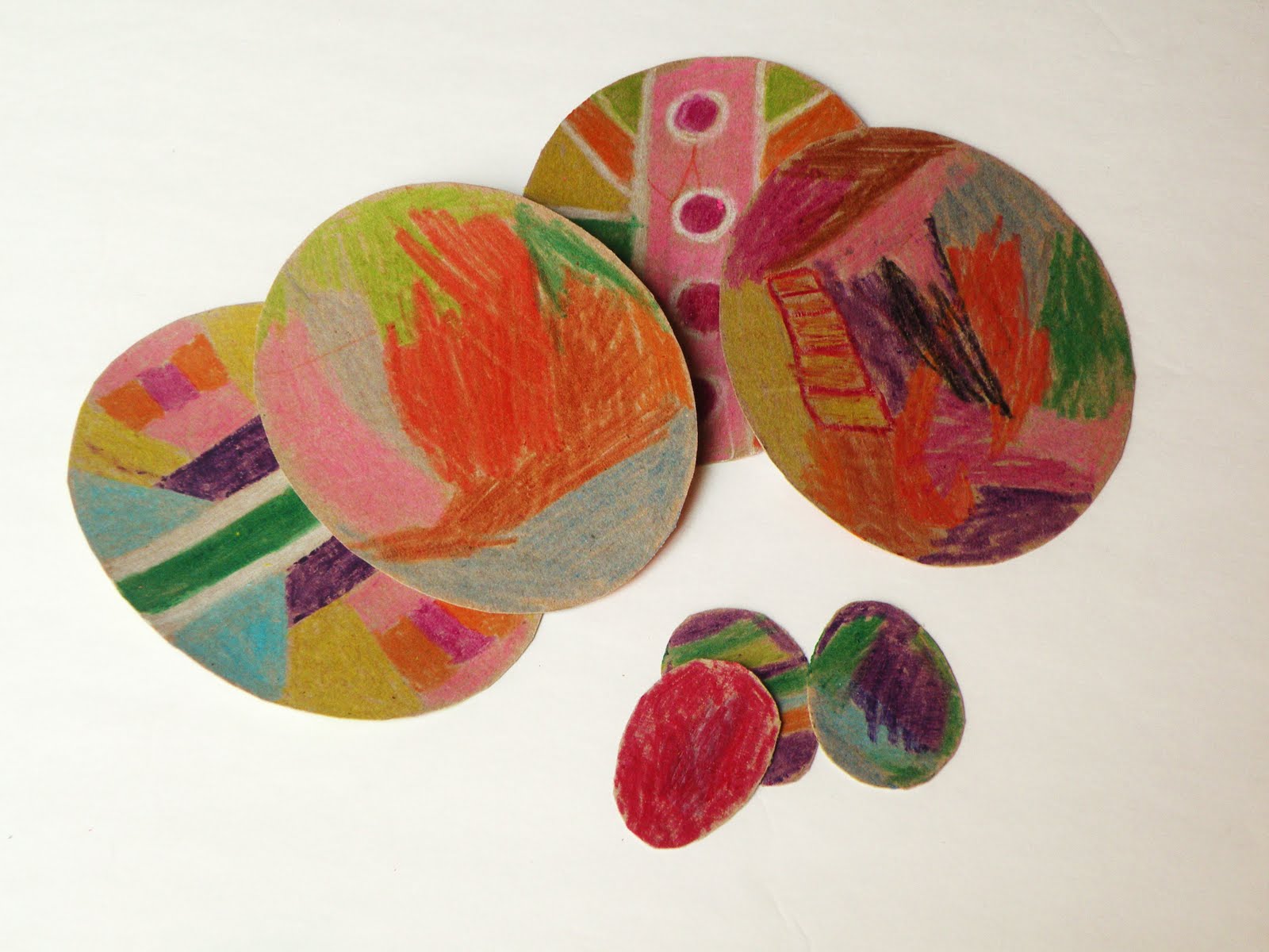 Toddler Approved! Easter Egg Scratch Art