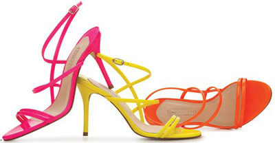 sandalia arezzo neon