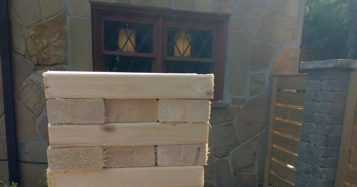 Decorella: DIY Backyard Jenga