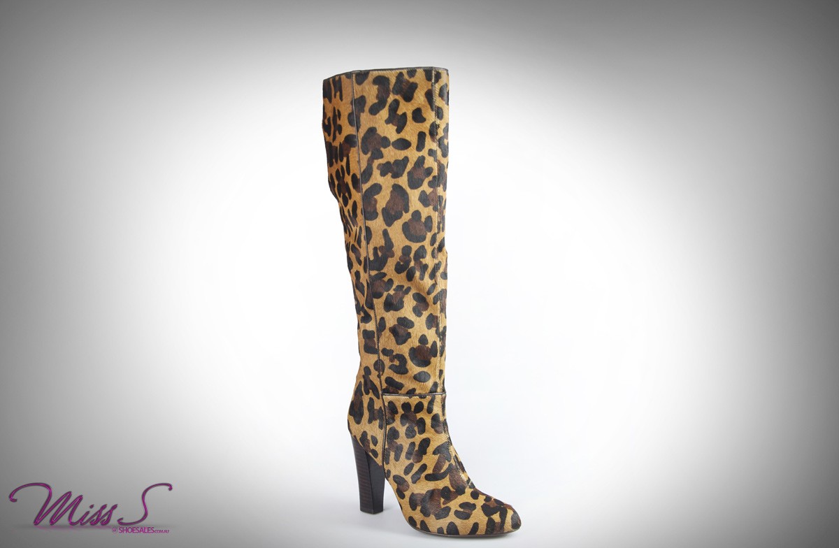 http://4.bp.blogspot.com/-40bkj7_XumM/T_-Oww4a7yI/AAAAAAAACOs/jum5DdGYI44/s1600/Eva+leopard3.jpg