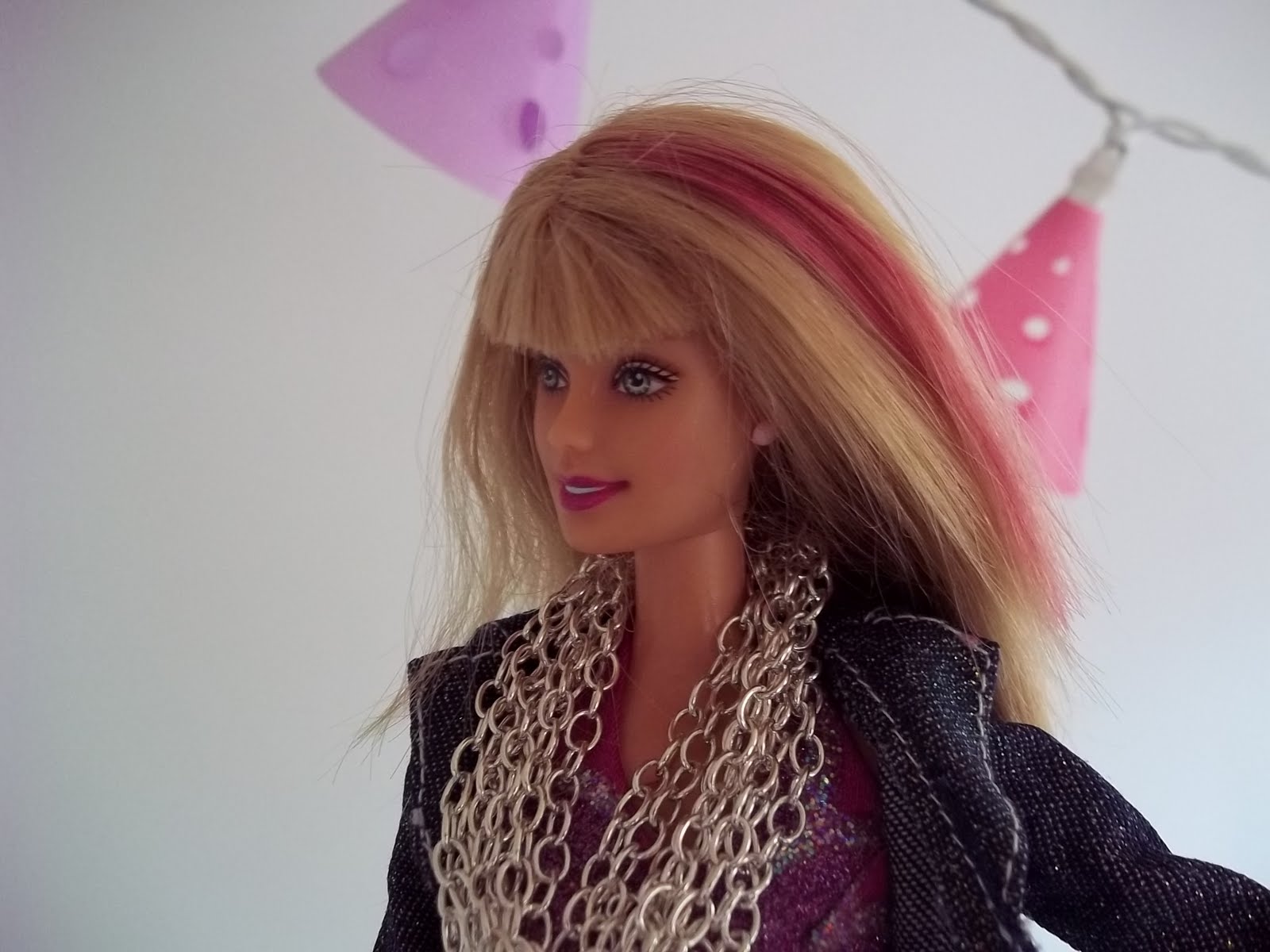 Chloe's awesome Blog: Barbie Spa