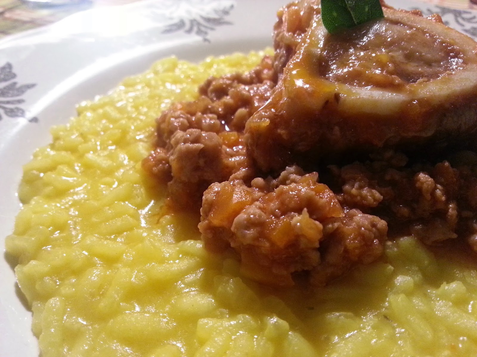 Risotto allo zafferano con ragù di ossobuco