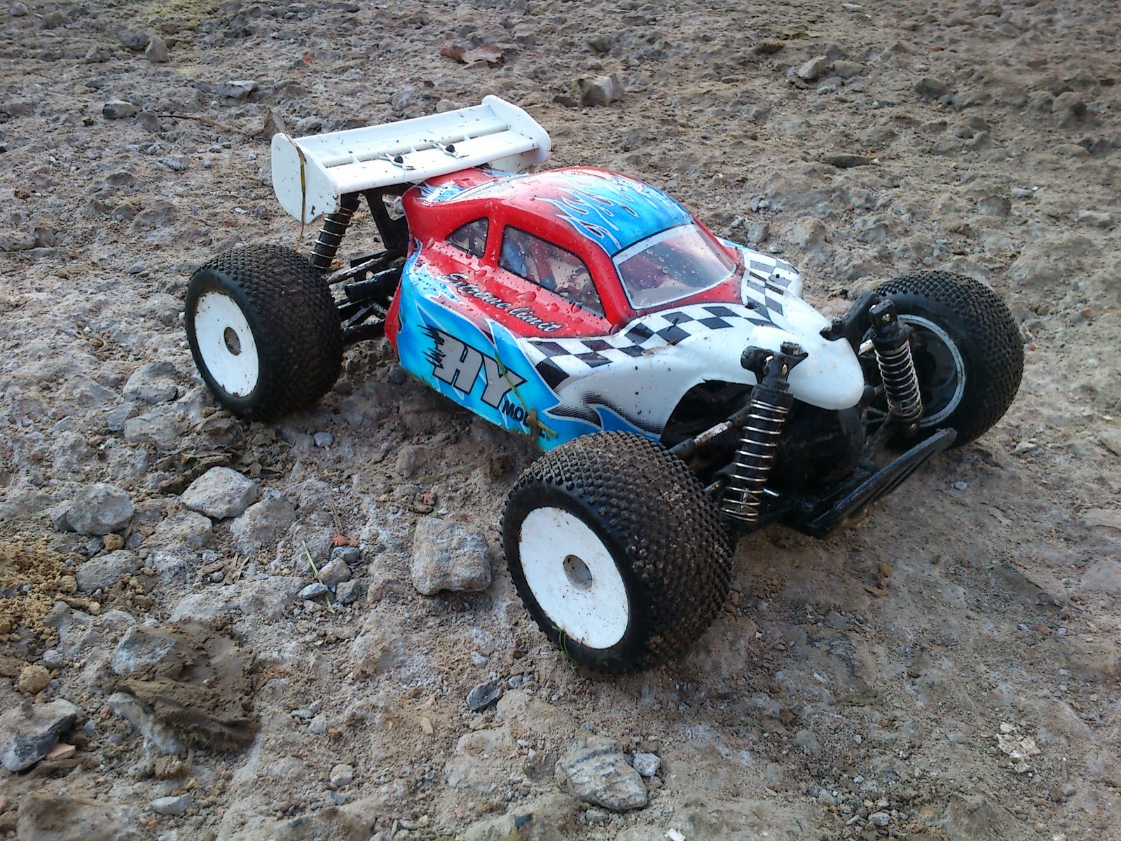 zippy rc car