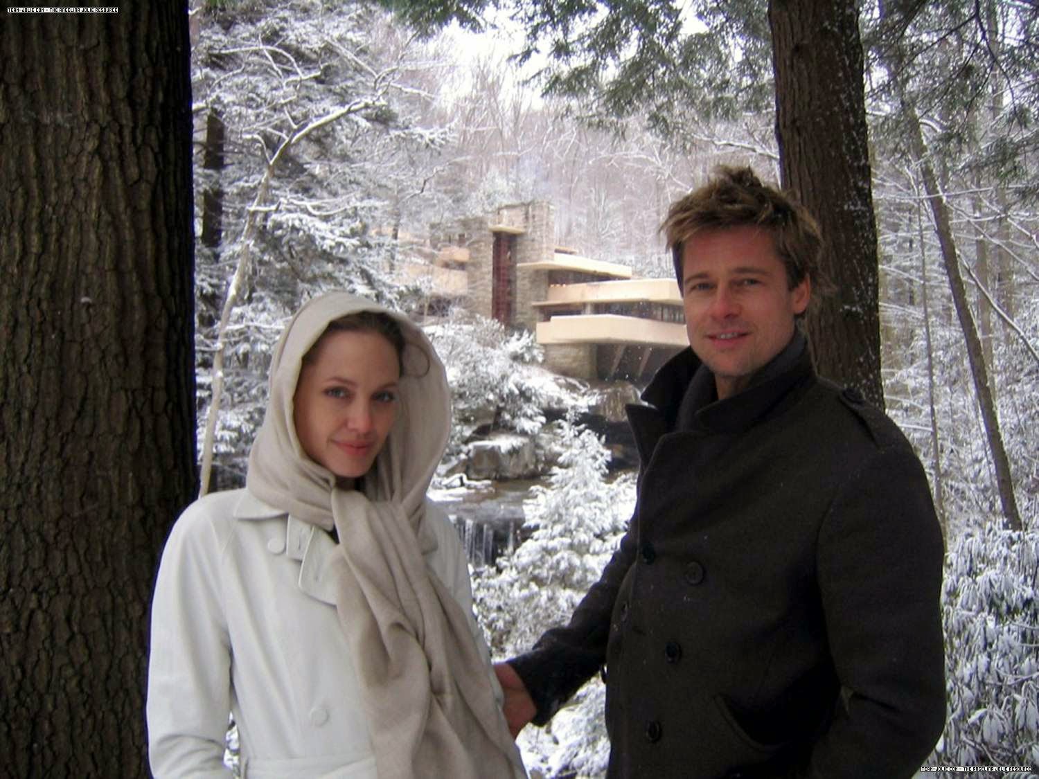 Angelina Jolie Picture Archives Angelina Jolie + Brad Pitt Candid