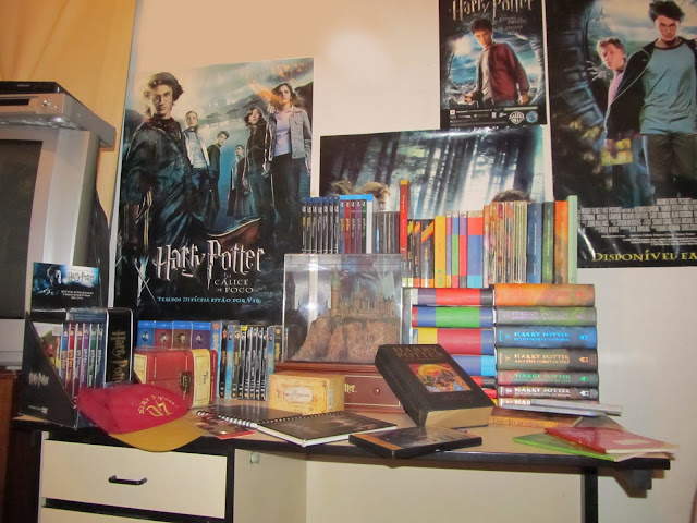 http://4.bp.blogspot.com/-43MIfISphuM/TbHp3gT0sKI/AAAAAAAABA4/uuvCNSsttRY/s1600/Harry+Potter+Personal+Collecion+01.jpg
