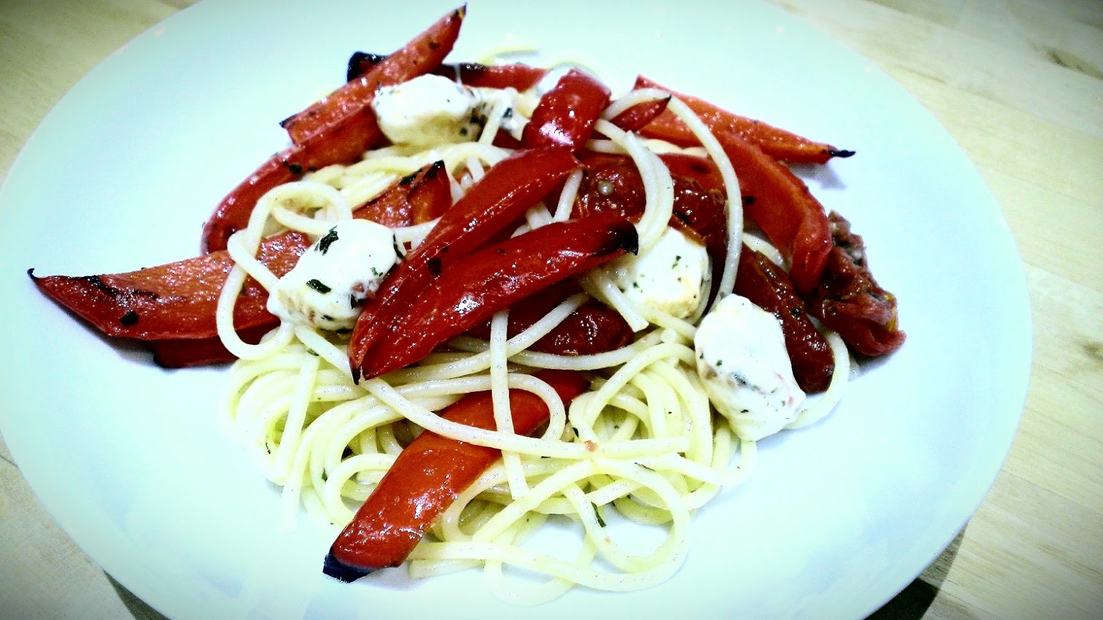 Everything Goes With Toast Roast pepper, tomato & mozzarella linguine